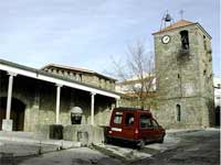 Iglesia de San Juan Bautista, casas rurales en Tornavacas, Cáceres, Extremadura.