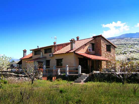 Casa rural la Cañada del Valle del Jerte, Fachada Oeste
